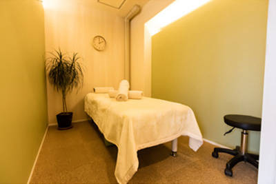 夜遅くまで営業中◎ 年中無休で22時まで営業しております。ご予約優先なのでお早めに